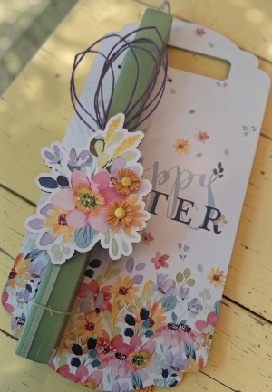 Λαμπάδα Μπουκέτο με Διακοσμητική Πλάτη